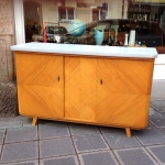 Halbschrank 1