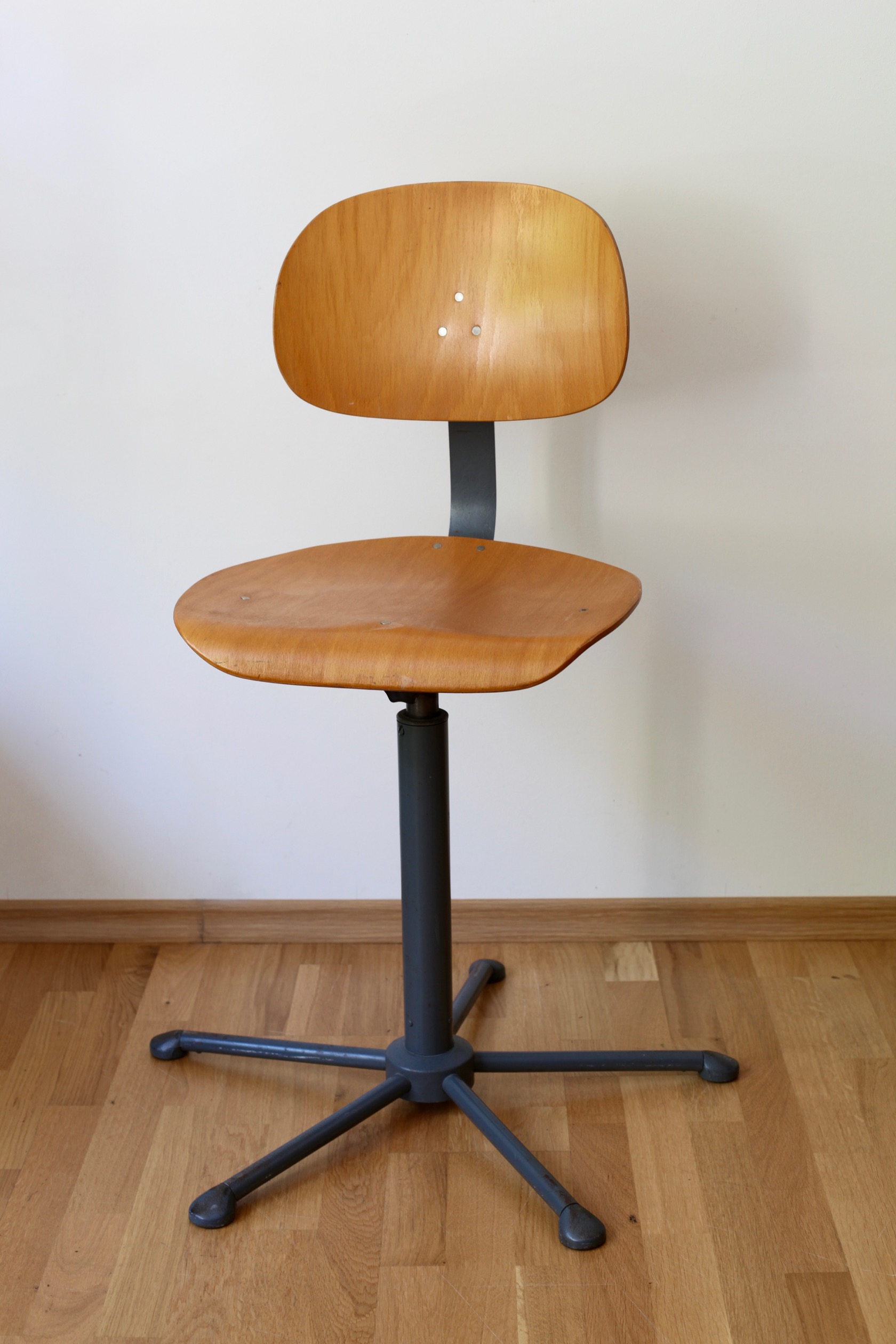 60er Vintage Drehstuhl Schreibtisch Stuhl Architektenstuhl Industriedesign 1/12