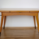 verstellbarer-tisch-1