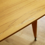 verstellbarer-tisch-4