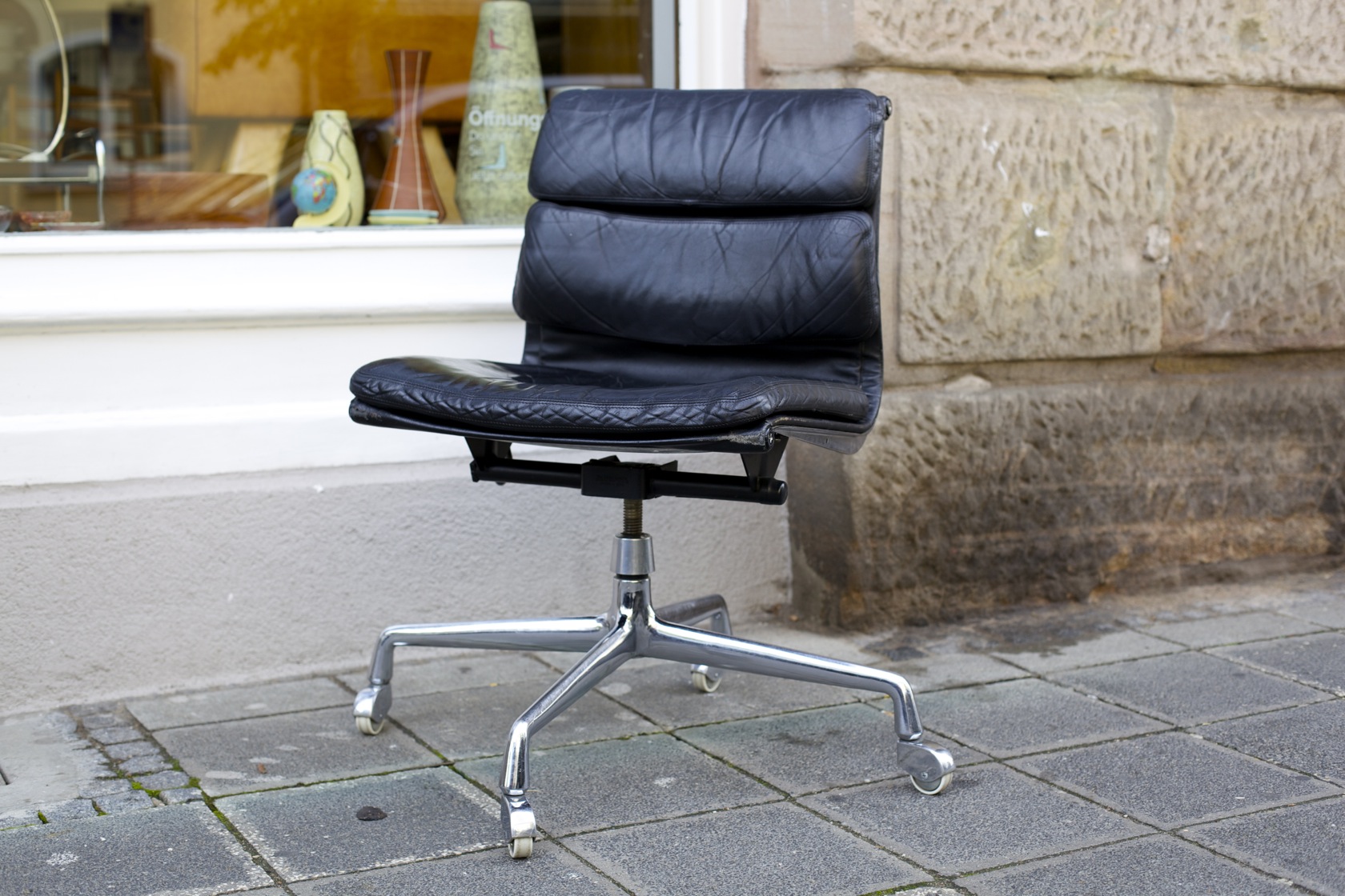 Eames herman miller soft pad discount