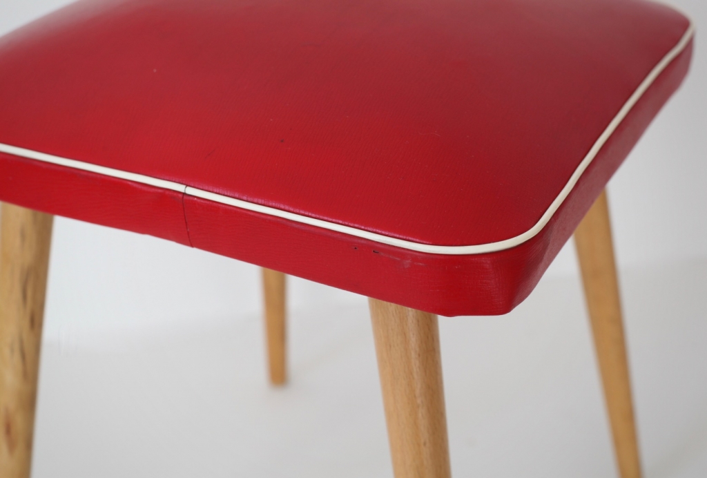 hocker_rot_5 - raumwunder - vintage wohnen in nürnberg