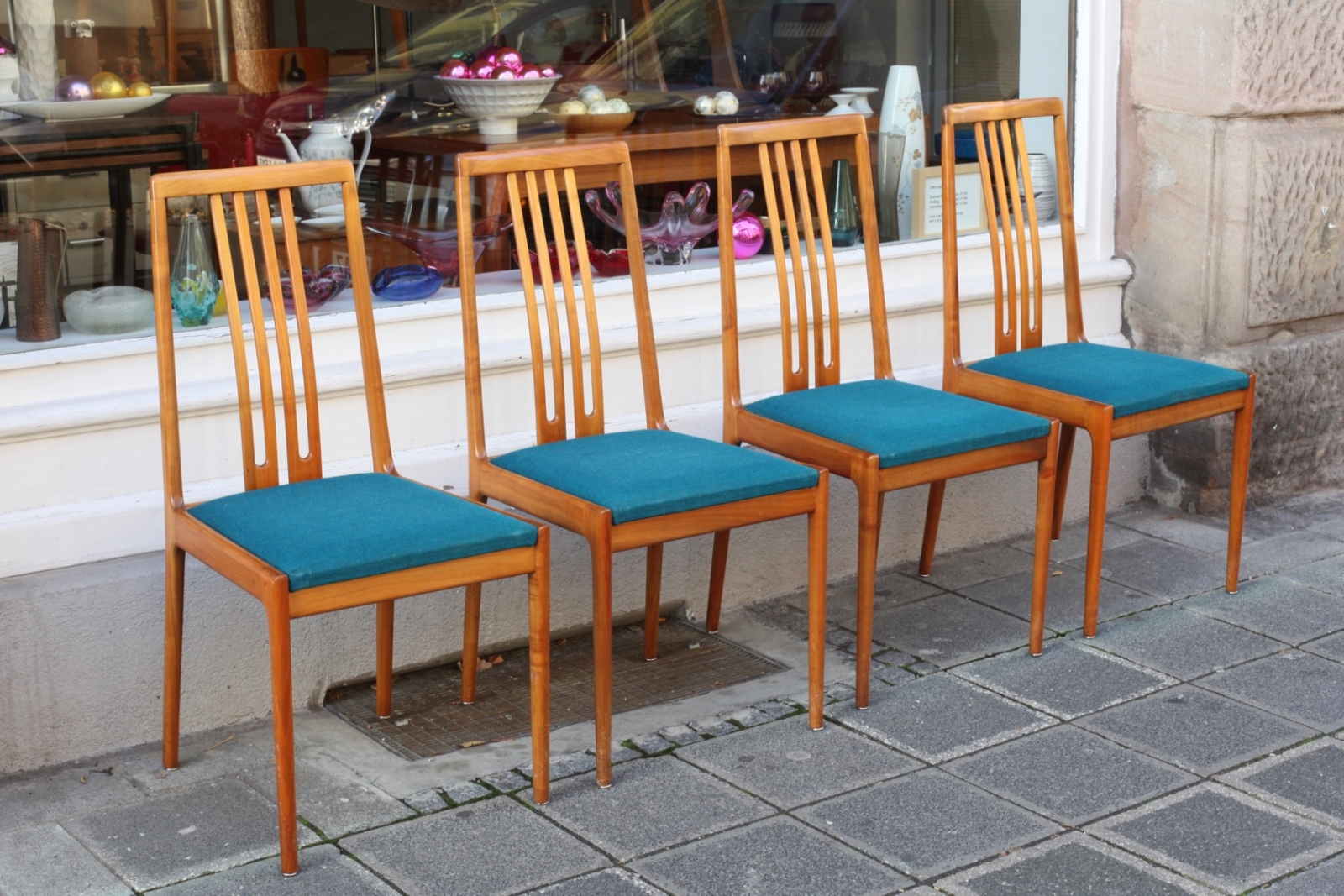 Vier Stühle von Lübke - raumwunder - vintage wohnen in nürnberg