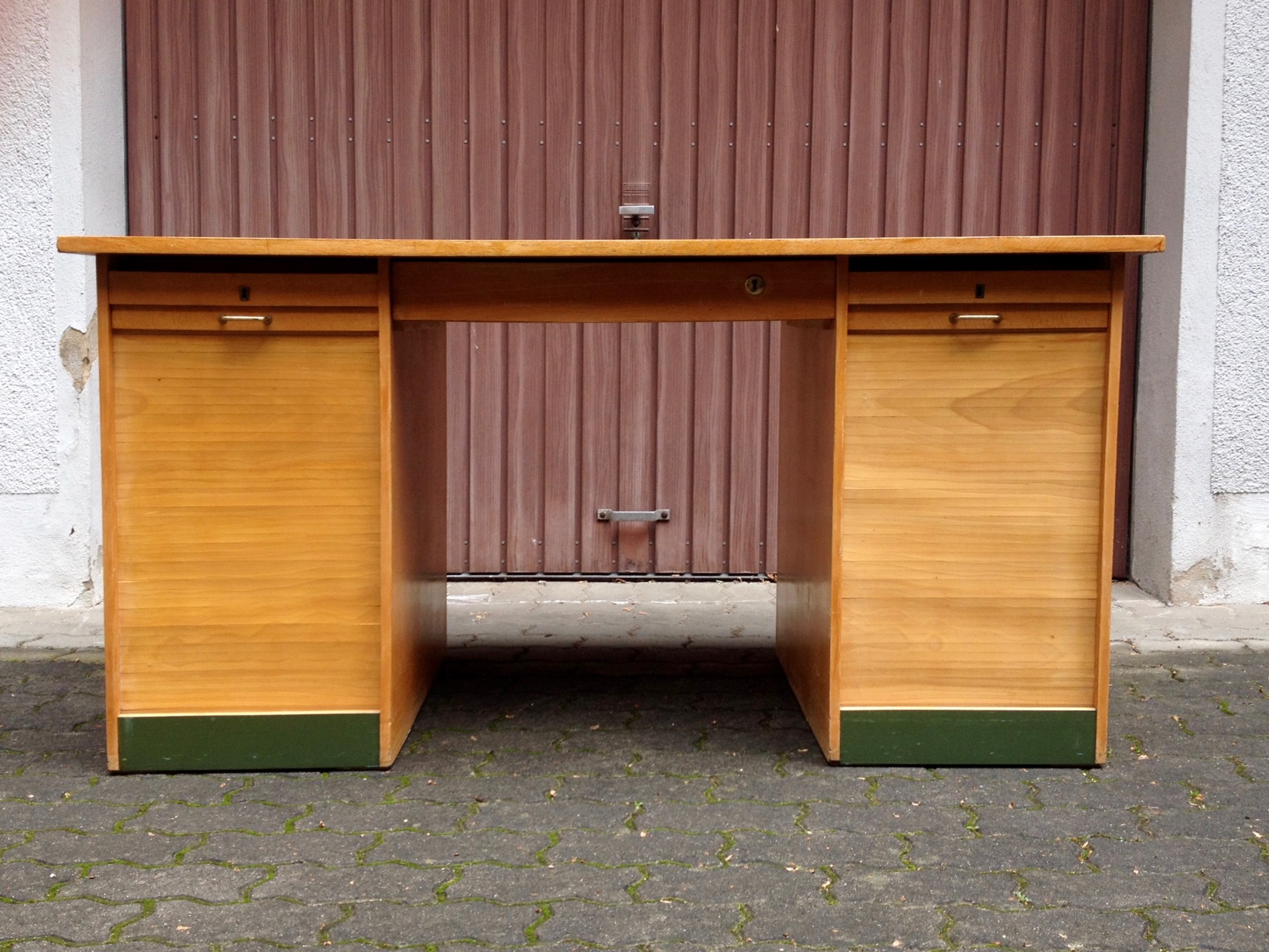 Schreibtisch mit Rollladen - raumwunder - vintage wohnen in nürnberg