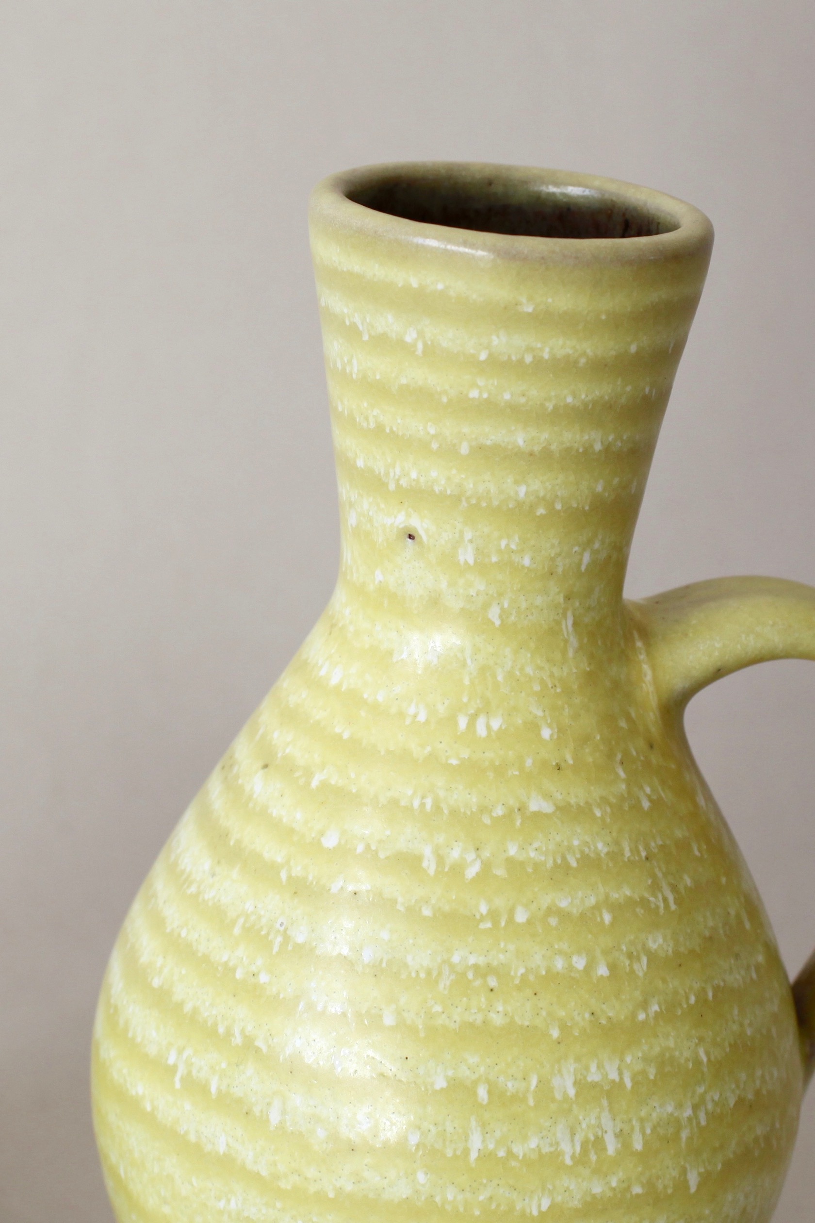 kuch_gelb_3 - raumwunder - vintage wohnen in nürnberg