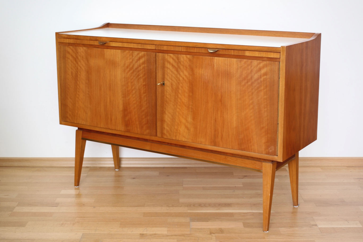NussbaumSideboard von WKMöbel raumwunder vintage wohnen in nürnberg